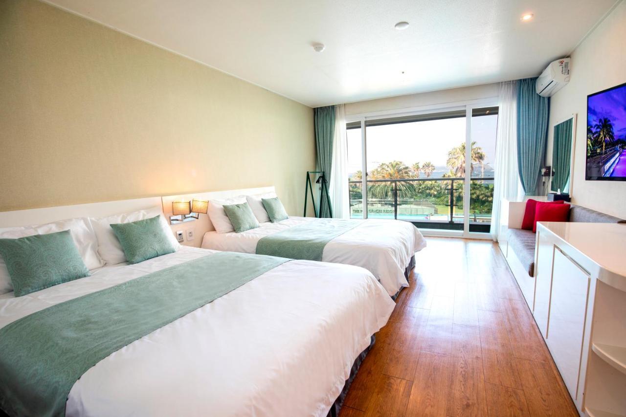 The Four Grace Resort Σεογκουίπο Εξωτερικό φωτογραφία