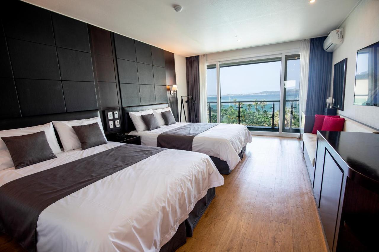 The Four Grace Resort Σεογκουίπο Εξωτερικό φωτογραφία